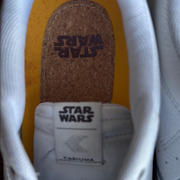 Cariuma White High-Top Sneakers Star Wars Limited Edition. Priced to sell! - Picture 6 of 6